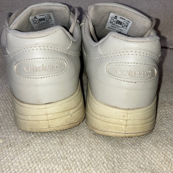 New Balance Women's size 10 walking / running shoes/ Sneakers gray w/ high soles - Picture 6 of 16